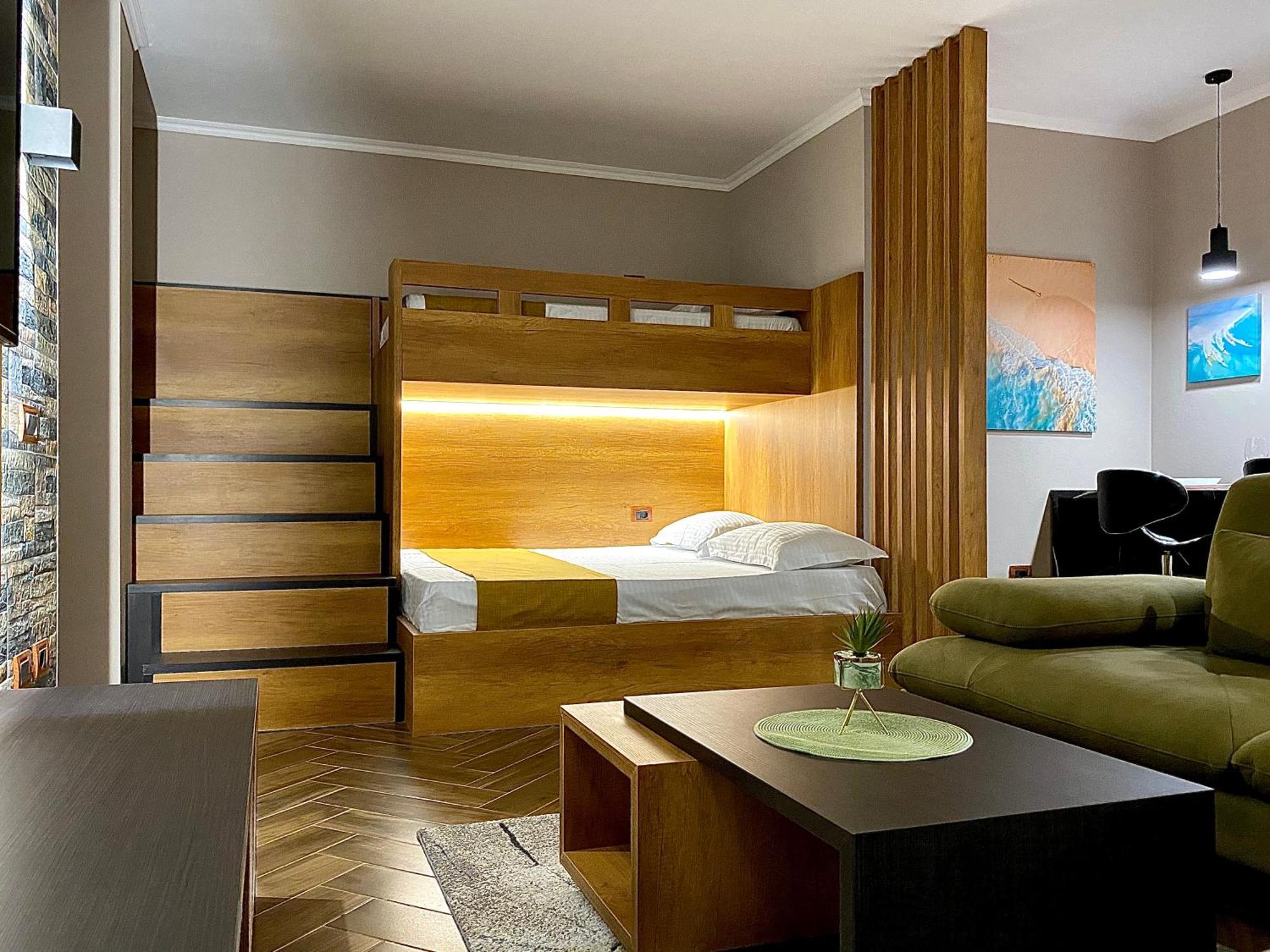 Eka Luxury Beachfront One-bedroom Appartement Vlorë
